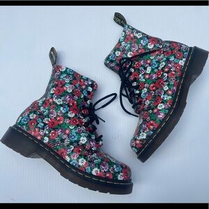 Dr Martens Pascal Poppy Floral Print Boots